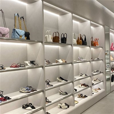 Interiérový design s vysokou třídou Handbag Showroom