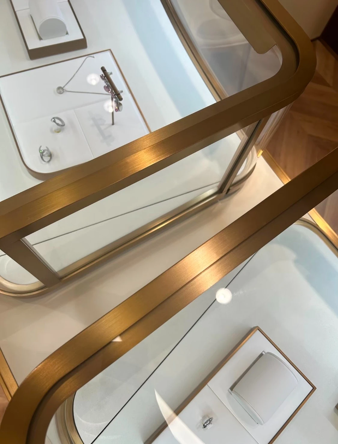 Stainless Steel Jewelry Display Cabinet