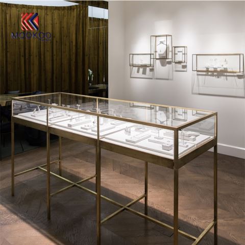 Boutique Glass Display Police Jewelry Display