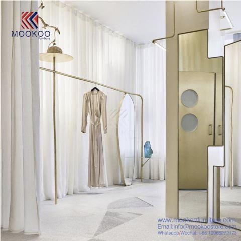 Oblečení stojan na pověšení oblečení