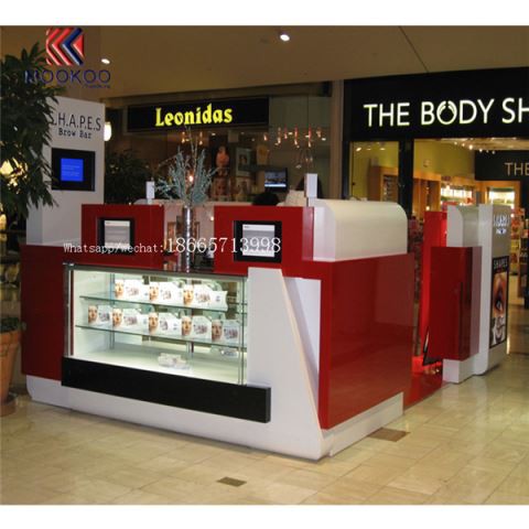 Komerční červená kosmetická showcase