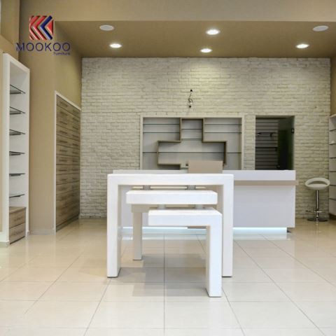 Design interiéru dřevěného lékárny